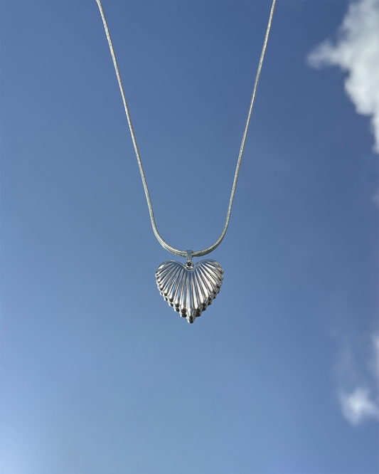 手作飾品品牌 Silhouette Spark 愛心吊墜項鍊 AMI 項鍊 AMI necklace