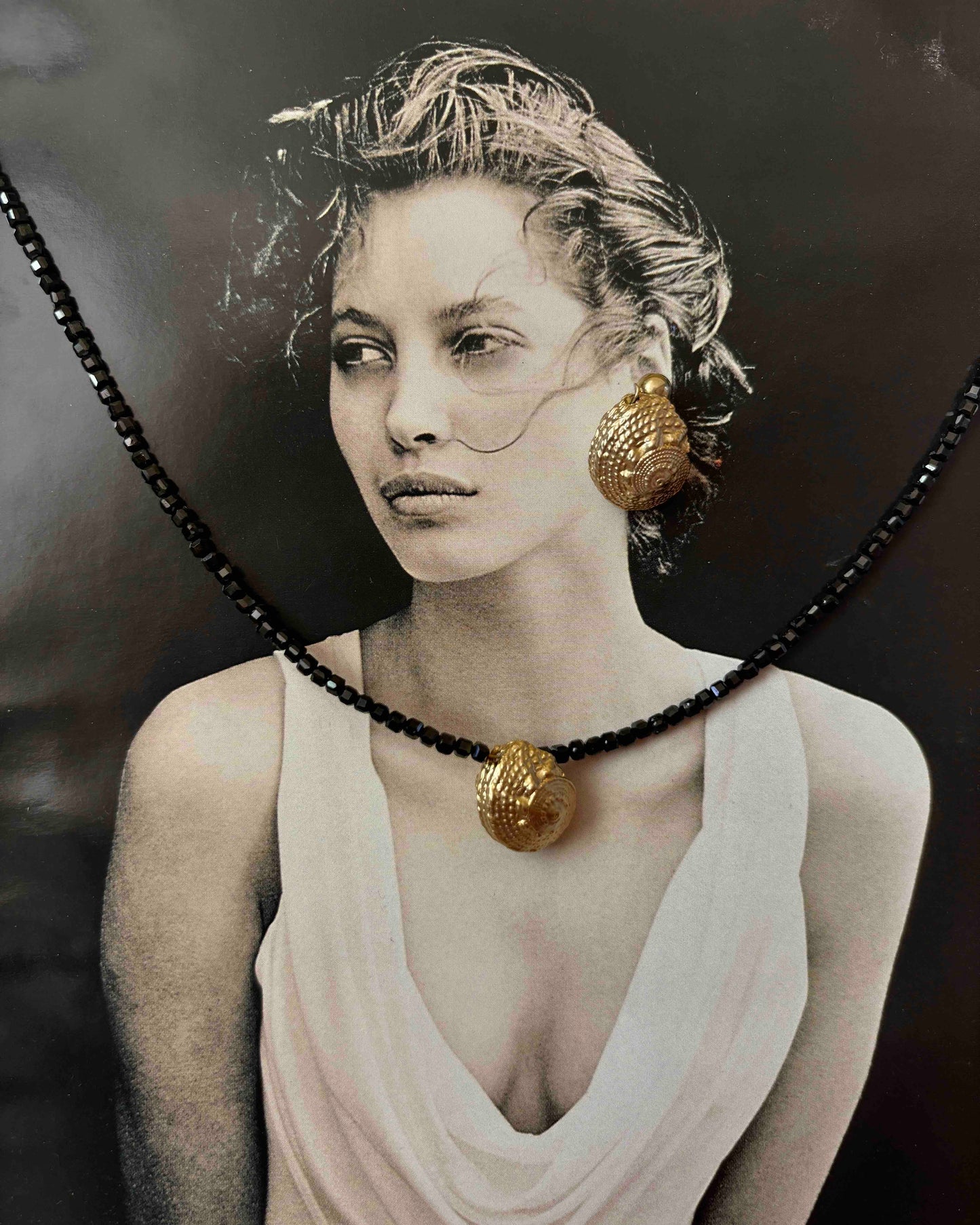 手作飾品品牌 Silhouette Spark 貝殼天然水晶項鍊 黑尖晶項鍊 Maryn Necklace