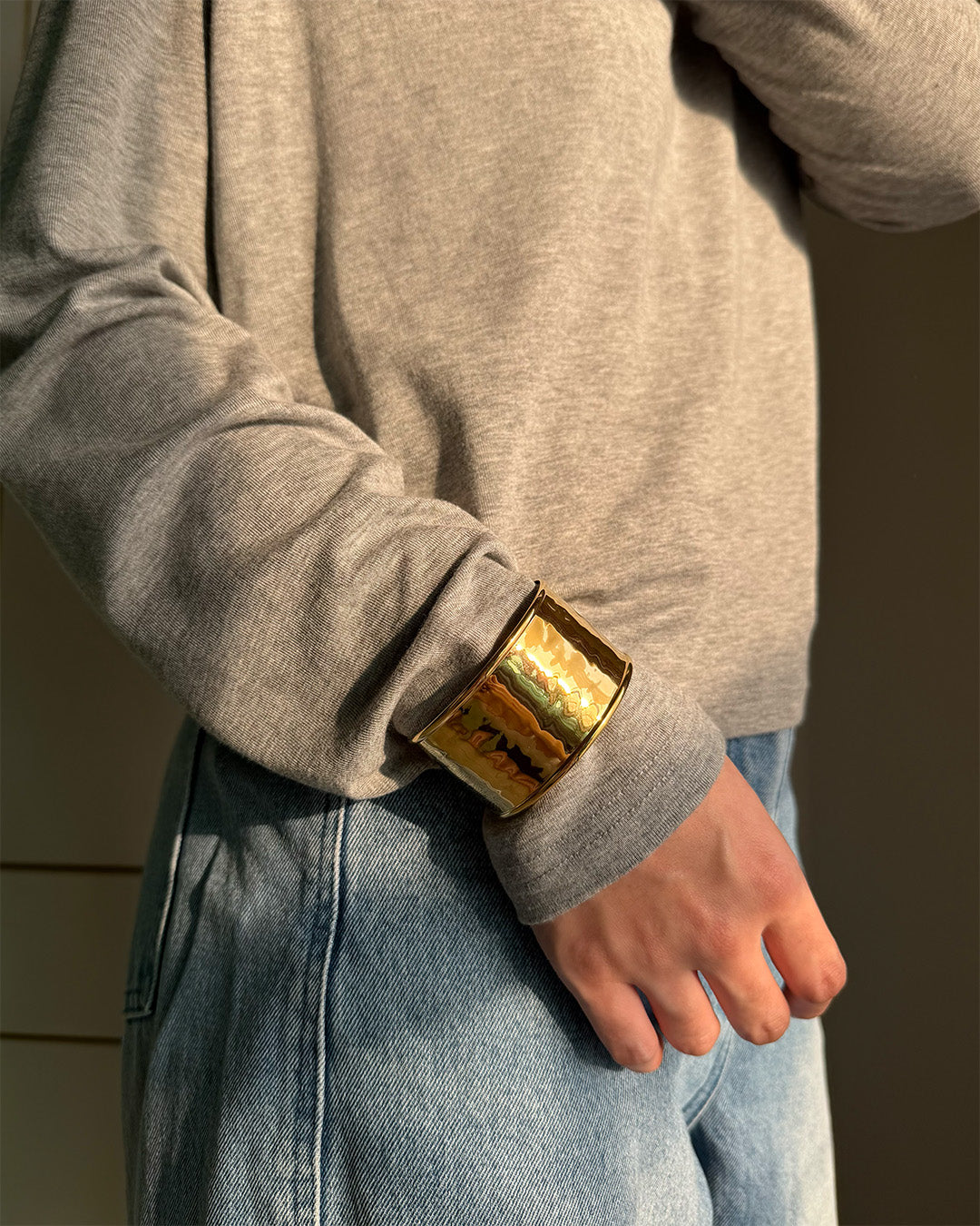 手作飾品品牌 Silhouette Spark 可碰水防水寬版手鐲 Nura cuff bracelet