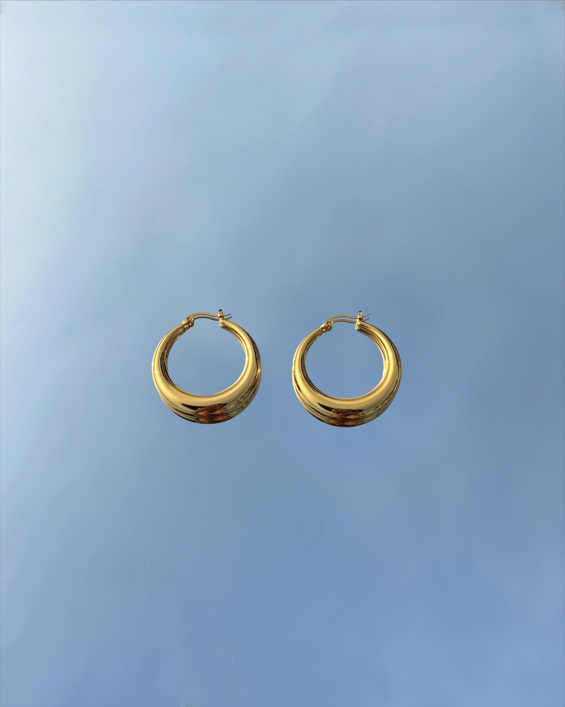 手作飾品品牌 Silhouette Spark 可碰水金色耳環 Theo Earrings